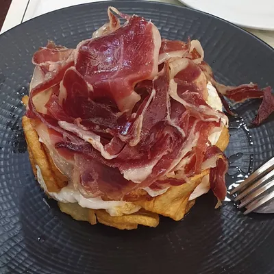 Huevos rotos en Bar Imperial
