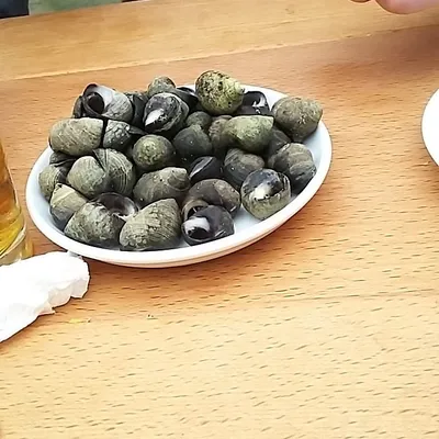 Caracoles en Txomin Taberna
