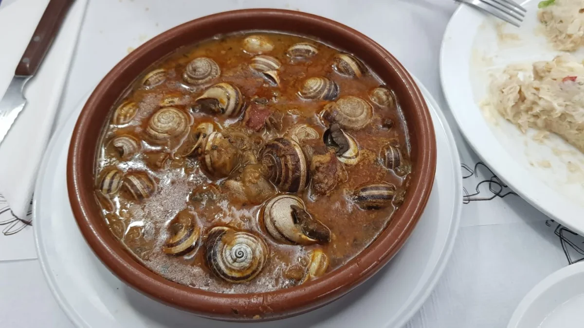 Caracoles en Bar Restaurante Tatono