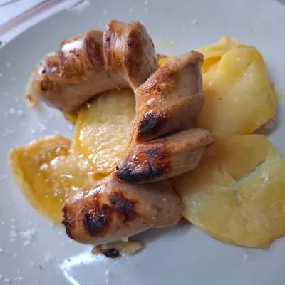 Salchicha de mano de hierro en Casa Mateo Restaurante