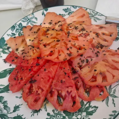 Tomates aliñados en Las Banderillas