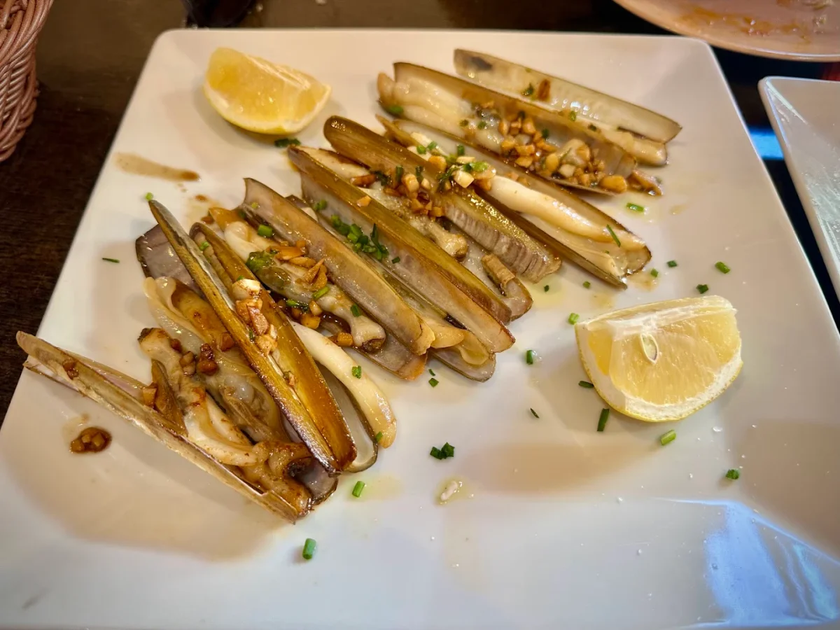 Navajas en Taberna Gallega O'Candil Pulpería