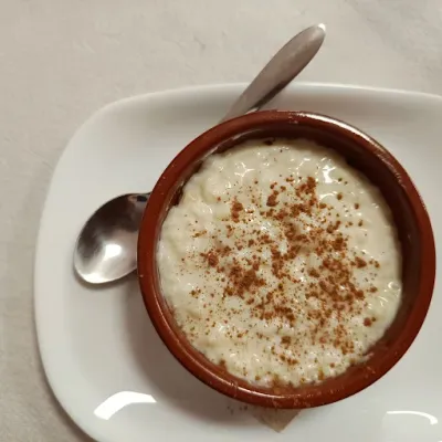 Arroz con leche en Asociación de vecinos “La Caldera”