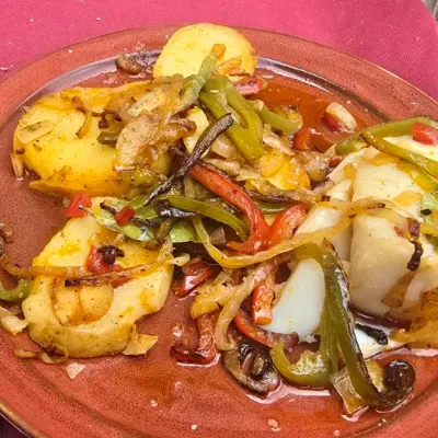Bacalao a la gallega en Taberna Gallega O'Candil Pulpería