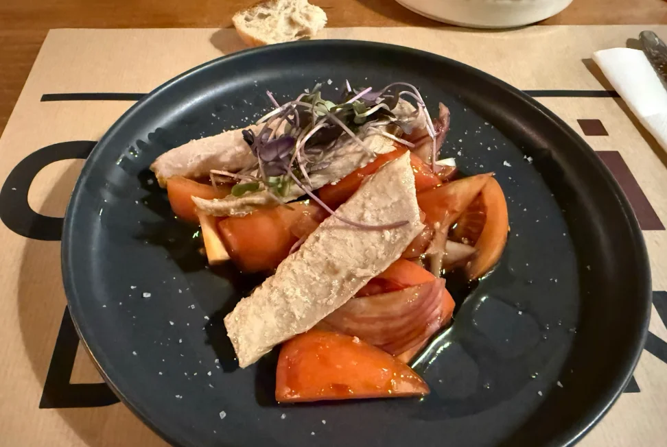 Ventresca con tomate