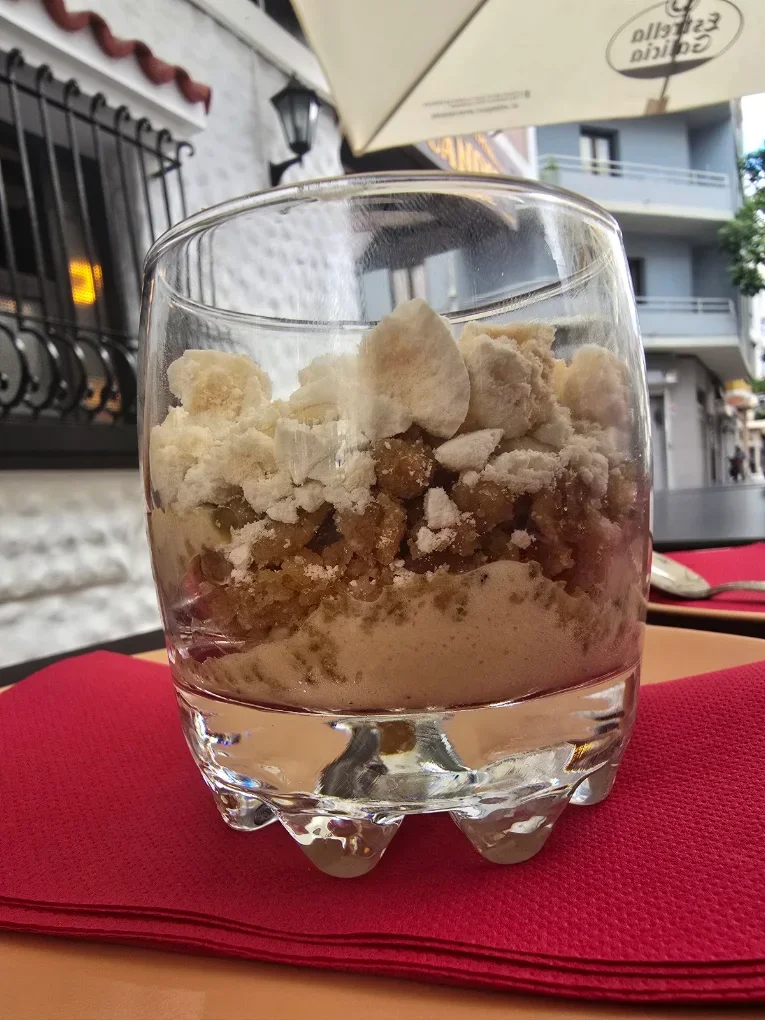 Polvito gallego en Taberna Gallega O'Candil Pulpería