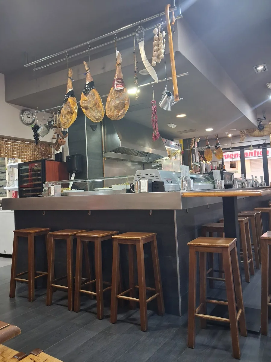 Bodegón Los Toneles - photo 5 of 10